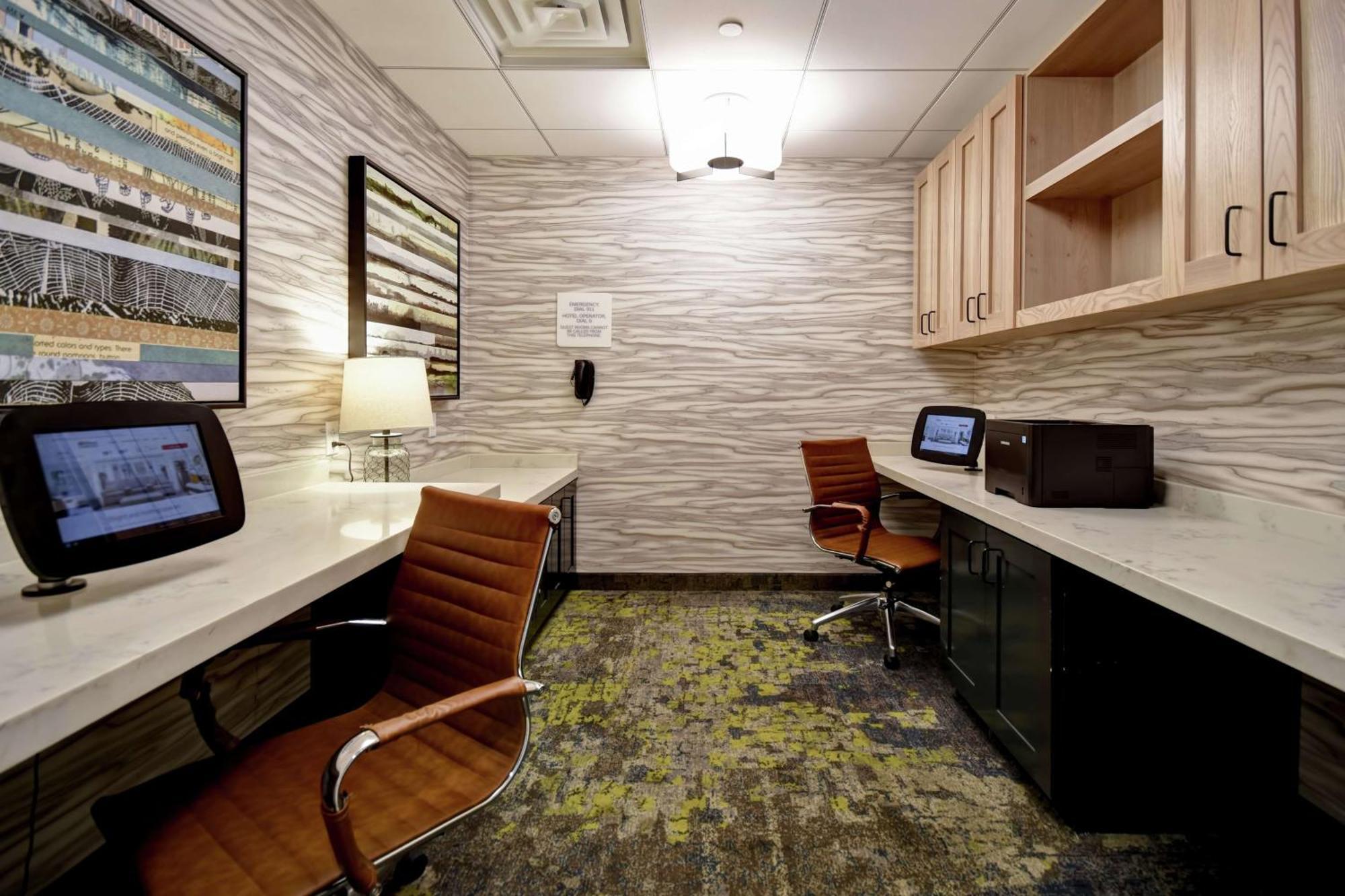 Hilton Garden Inn Jackson Bagian luar foto