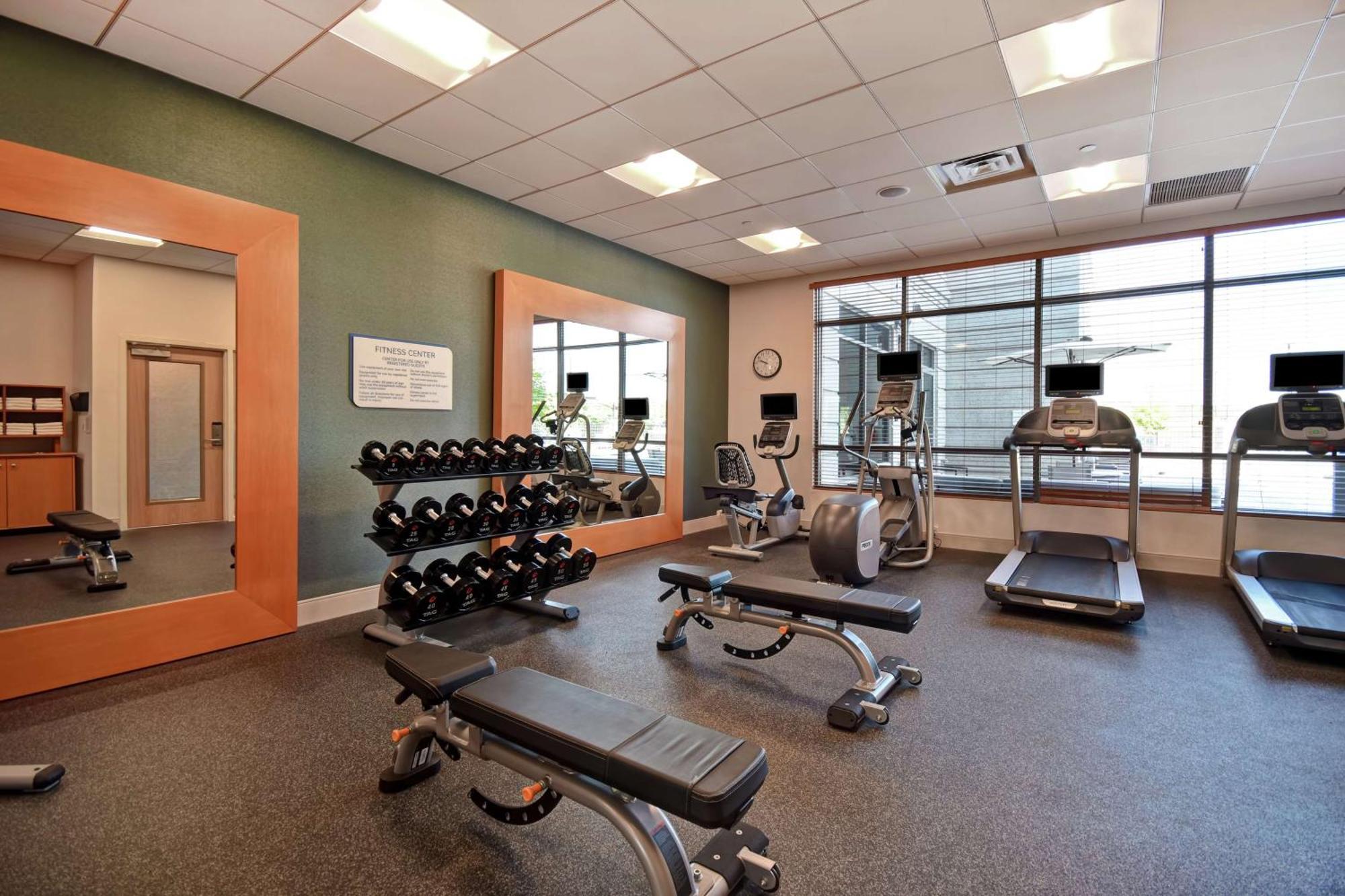 Hilton Garden Inn Jackson Bagian luar foto